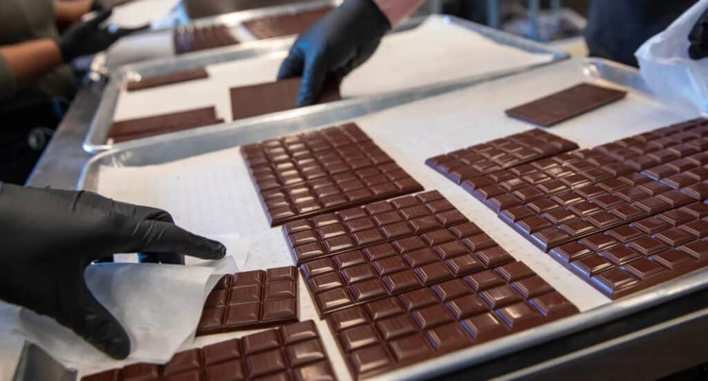 FABRICA DE CHOCOLATE: Se solicita vacantes con y sin experiencia | POSTULA HOY